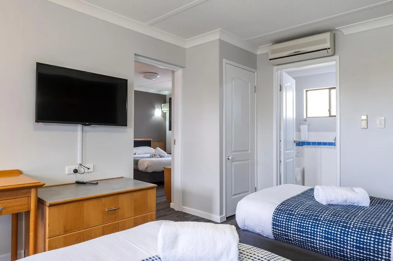 Country Motel Ipswich 4*,